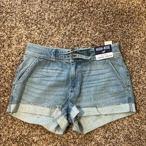 Women’s Hollister high rise mom shorts